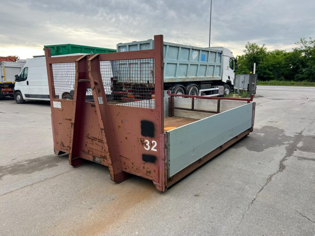 CONTAINER SCARRABILE A PIANALE CON SPONDE - Abrol kontejner: slika 1 CONTAINER SCARRABILE A PIANALE CON SPONDE - Abrol kontejner: slika 1