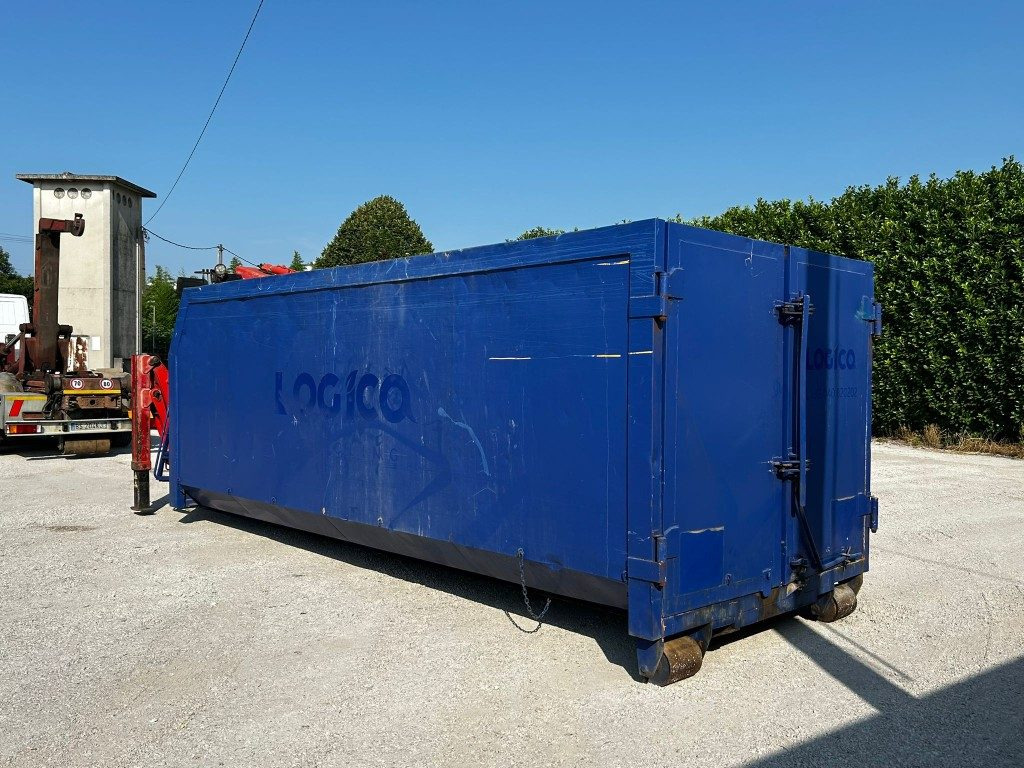 CONTAINER SCARRABILE USATO A CIELO APERTO + GRU - Abrol kontejner: slika 3 CONTAINER SCARRABILE USATO A CIELO APERTO + GRU - Abrol kontejner: slika 3