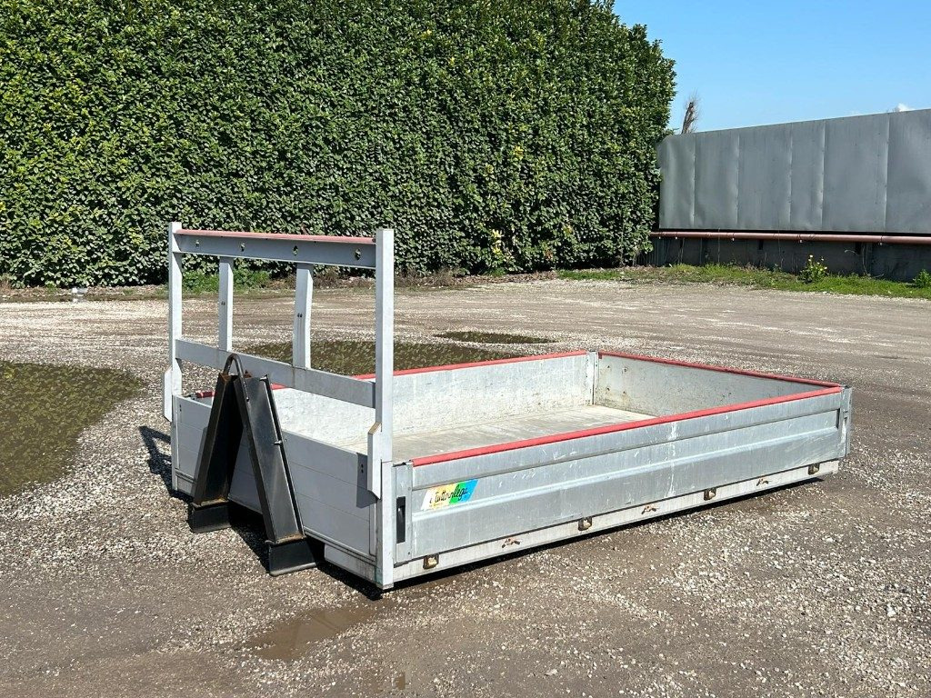 CONTAINER USATO SCARRABILE A PIANALE - Abrol kontejner: slika 1 CONTAINER USATO SCARRABILE A PIANALE - Abrol kontejner: slika 1