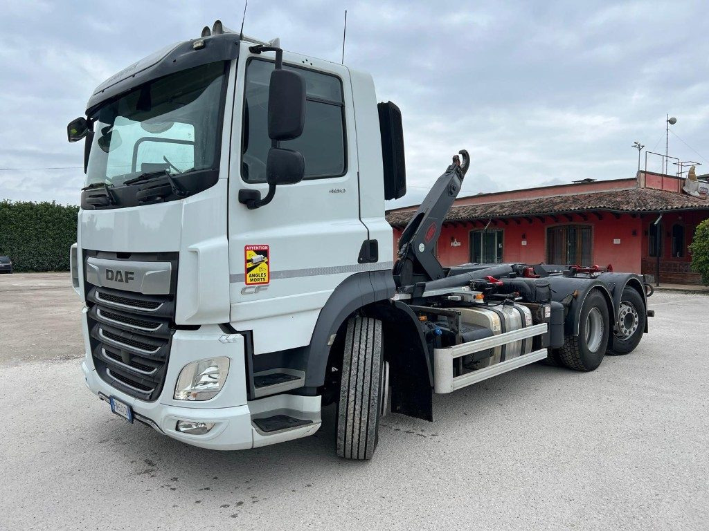 DAF CF480 SCARRABILE - Kamion sa hidrauličnom kukom: slika 1 DAF CF480 SCARRABILE - Kamion sa hidrauličnom kukom: slika 1