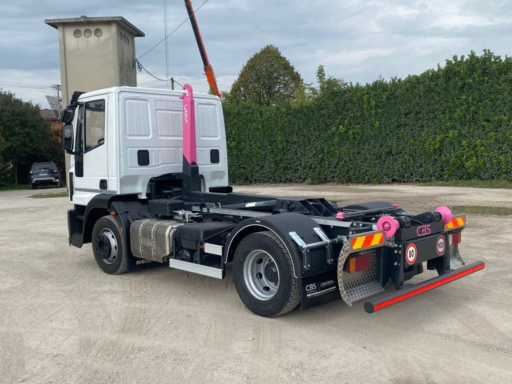IVECO EUROCARGO 120E25 SCARRABILE - Kamion sa hidrauličnom kukom: slika 3 IVECO EUROCARGO 120E25 SCARRABILE - Kamion sa hidrauličnom kukom: slika 3