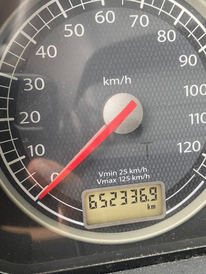 IVECO STRALIS 260.450 SCARRABILE CON GRU IVECO STRALIS 260.450 SCARRABILE CON GRU: slika 15 IVECO STRALIS 260.450 SCARRABILE CON GRU IVECO STRALIS 260.450 SCARRABILE CON GRU: slika 15