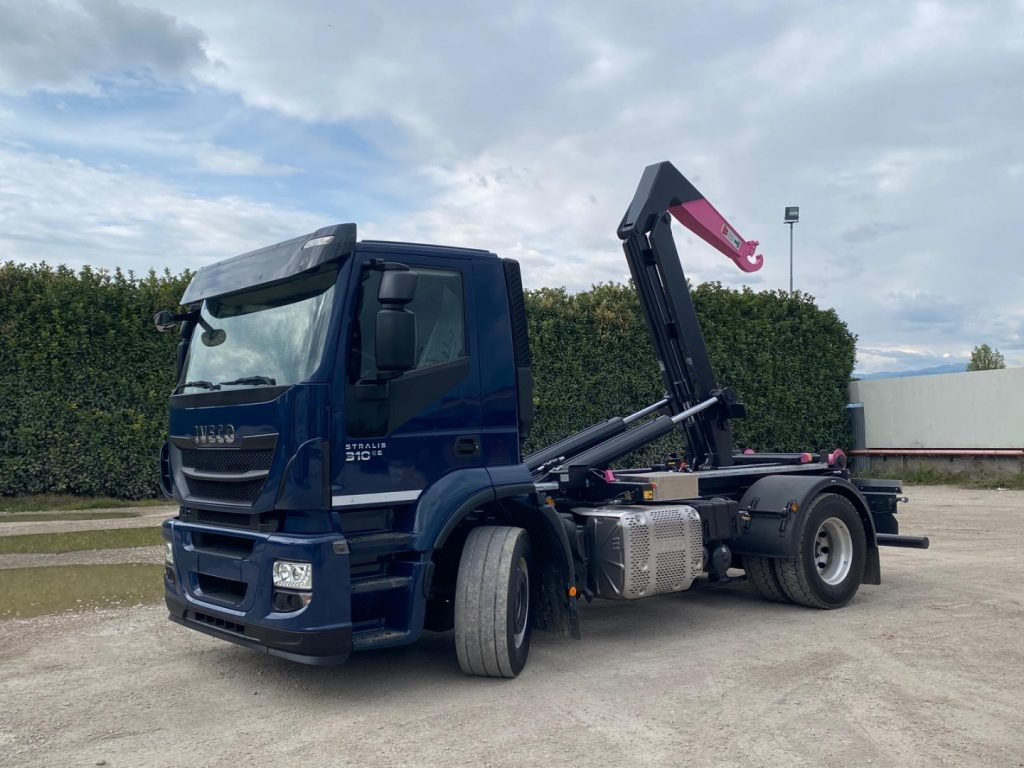 IVECO STRALIS 310 SCARRABILE FULL PNEUMATICO - Kamion sa hidrauličnom kukom: slika 1 IVECO STRALIS 310 SCARRABILE FULL PNEUMATICO - Kamion sa hidrauličnom kukom: slika 1
