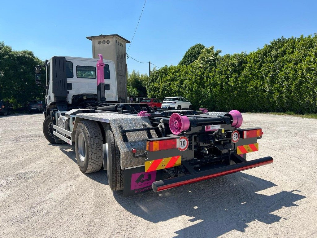 IVECO STRALIS 460 SCARRABILE - Kamion sa hidrauličnom kukom: slika 3 IVECO STRALIS 460 SCARRABILE - Kamion sa hidrauličnom kukom: slika 3