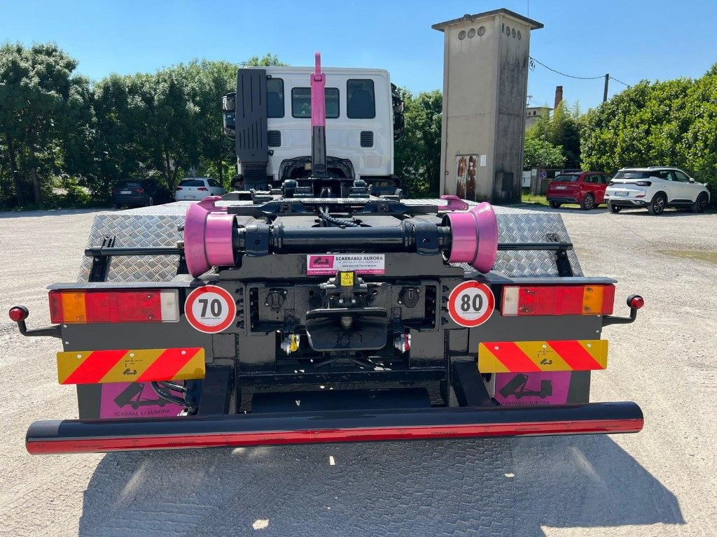 IVECO STRALIS 460 SCARRABILE - Kamion sa hidrauličnom kukom: slika 4 IVECO STRALIS 460 SCARRABILE - Kamion sa hidrauličnom kukom: slika 4