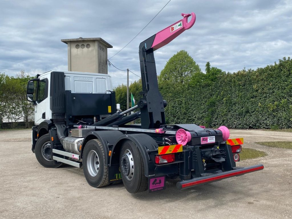 IVECO X-WAY AD280X48Y NUOVO SCARRABILE PASSO 3120 - Kamion sa hidrauličnom kukom: slika 4 IVECO X-WAY AD280X48Y NUOVO SCARRABILE PASSO 3120 - Kamion sa hidrauličnom kukom: slika 4