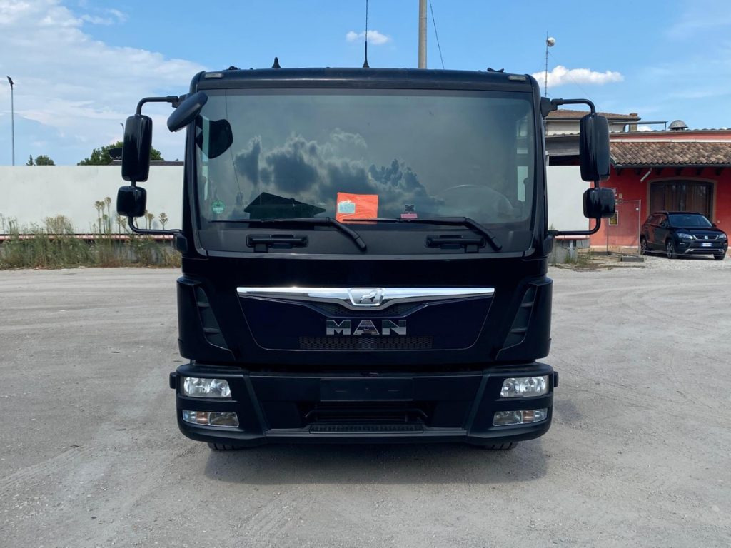 MAN TGL 12.220 CON SCARRABILE NUOVO - Kamion sa hidrauličnom kukom: slika 2 MAN TGL 12.220 CON SCARRABILE NUOVO - Kamion sa hidrauličnom kukom: slika 2