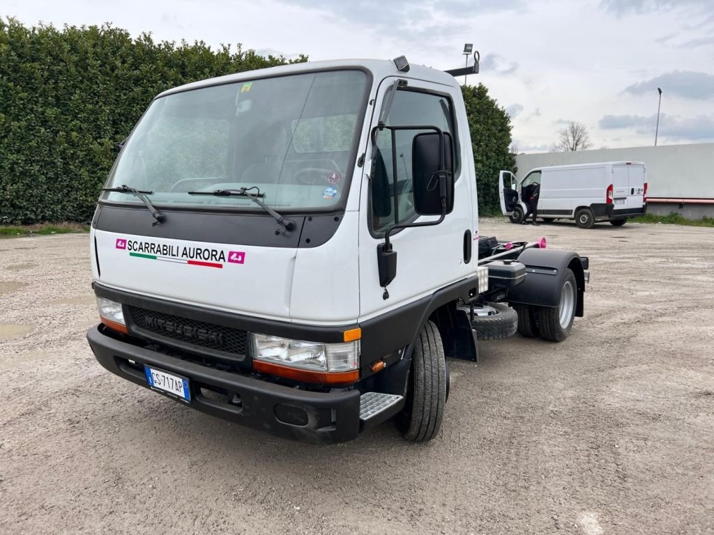 MITSUBISHI CANTER 3.0 SCARRABILE - Kamion sa hidrauličnom kukom: slika 2 MITSUBISHI CANTER 3.0 SCARRABILE - Kamion sa hidrauličnom kukom: slika 2
