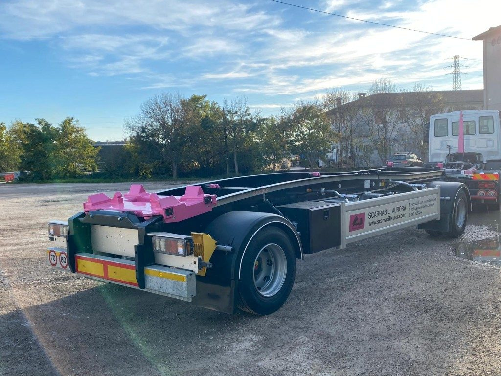 RIMORCHIO SCARRABILE IT RUNNER 20HN - Abrol/ Autopodizač prikolica: slika 1 RIMORCHIO SCARRABILE IT RUNNER 20HN - Abrol/ Autopodizač prikolica: slika 1