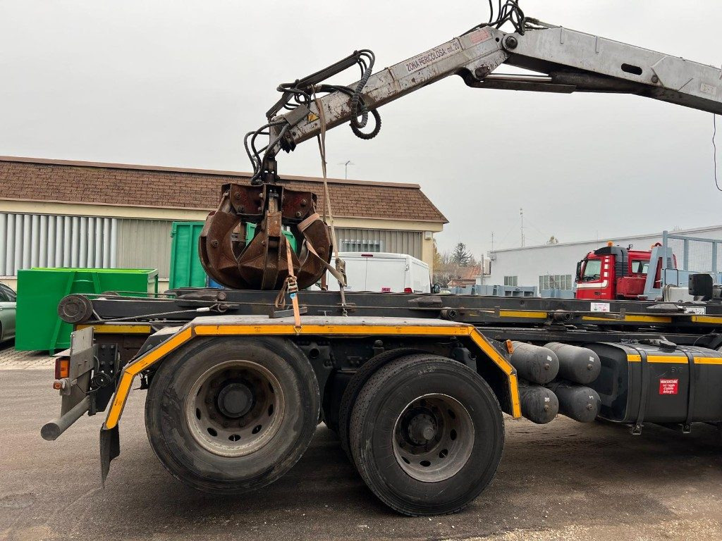 SCANIA 124GB 420 SCARRABILE CON GRU - Kamion sa hidrauličnom kukom: slika 5 SCANIA 124GB 420 SCARRABILE CON GRU - Kamion sa hidrauličnom kukom: slika 5