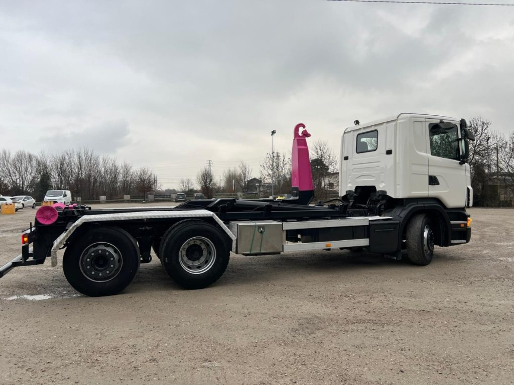 SCANIA R380 SCARRABILE - Kamion sa hidrauličnom kukom: slika 4 SCANIA R380 SCARRABILE - Kamion sa hidrauličnom kukom: slika 4