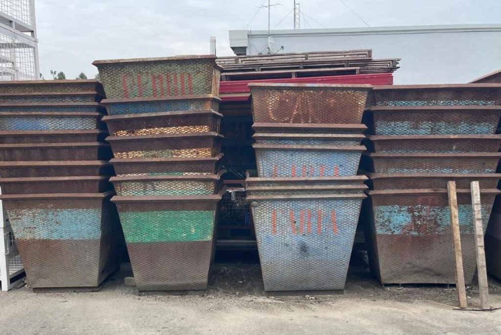 VASCHETTA USATA IN FERRO CON FODERI PER MULETTO - Abrol kontejner: slika 1 VASCHETTA USATA IN FERRO CON FODERI PER MULETTO - Abrol kontejner: slika 1