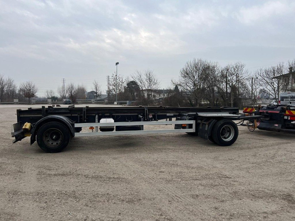 ZORZI RIMORCHIO SCARRABILE ZORZI 20R070 PNEUMATICO - Abrol/ Autopodizač prikolica: slika 5 ZORZI RIMORCHIO SCARRABILE ZORZI 20R070 PNEUMATICO - Abrol/ Autopodizač prikolica: slika 5