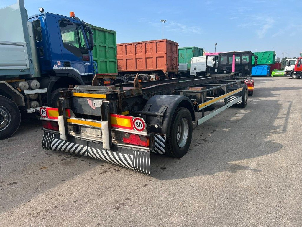 ZORZI RIMORCHIO ZORZI 20R075 SCARRABILE PNEUMATICO - Abrol/ Autopodizač prikolica: slika 3 ZORZI RIMORCHIO ZORZI 20R075 SCARRABILE PNEUMATICO - Abrol/ Autopodizač prikolica: slika 3