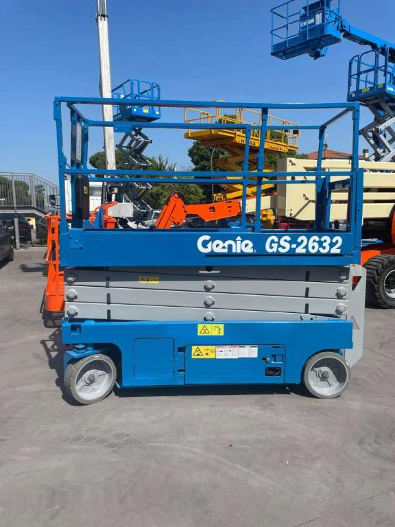 Genie GS-2632 - Lift u obliku makaza: slika 1 Genie GS-2632 - Lift u obliku makaza: slika 1