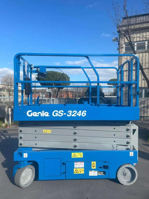 Genie GS-3246 - Lift u obliku makaza: slika 1 Genie GS-3246 - Lift u obliku makaza: slika 1