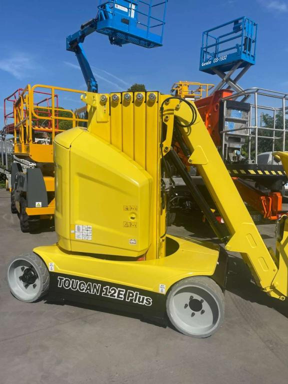JLG TOUCAN 12E PLUS - Jarbolna penjajuća platforma: slika 4 JLG TOUCAN 12E PLUS - Jarbolna penjajuća platforma: slika 4