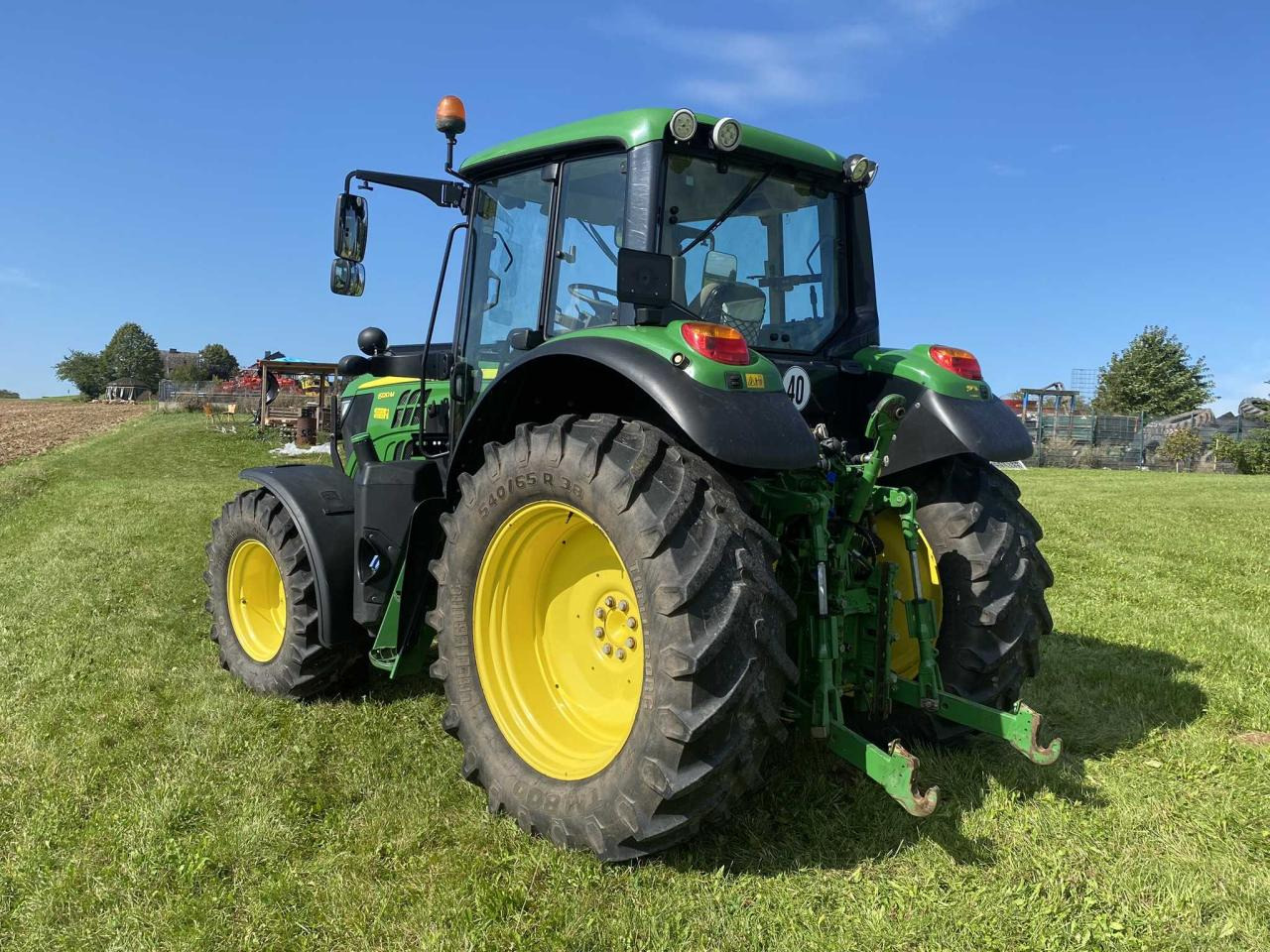 John Deere 6120M - Traktor: slika 4 John Deere 6120M - Traktor: slika 4
