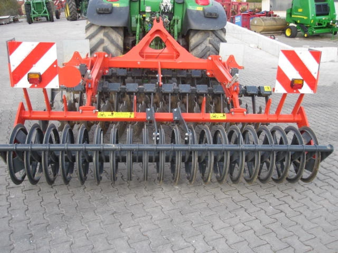 Kuhn Optimer+ 303 - Tanjirača: slika 4 Kuhn Optimer+ 303 - Tanjirača: slika 4