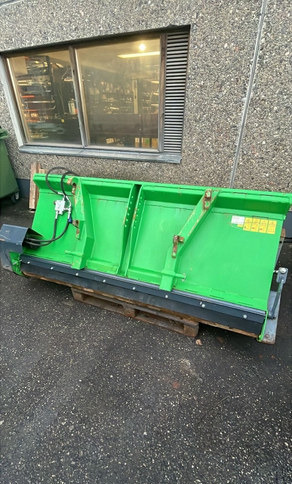 SamiHiekoituskauha - Rasipač peska/ Soli: slika 1 SamiHiekoituskauha - Rasipač peska/ Soli: slika 1