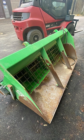 SamiHiekoituskauha - Rasipač peska/ Soli: slika 3 SamiHiekoituskauha - Rasipač peska/ Soli: slika 3