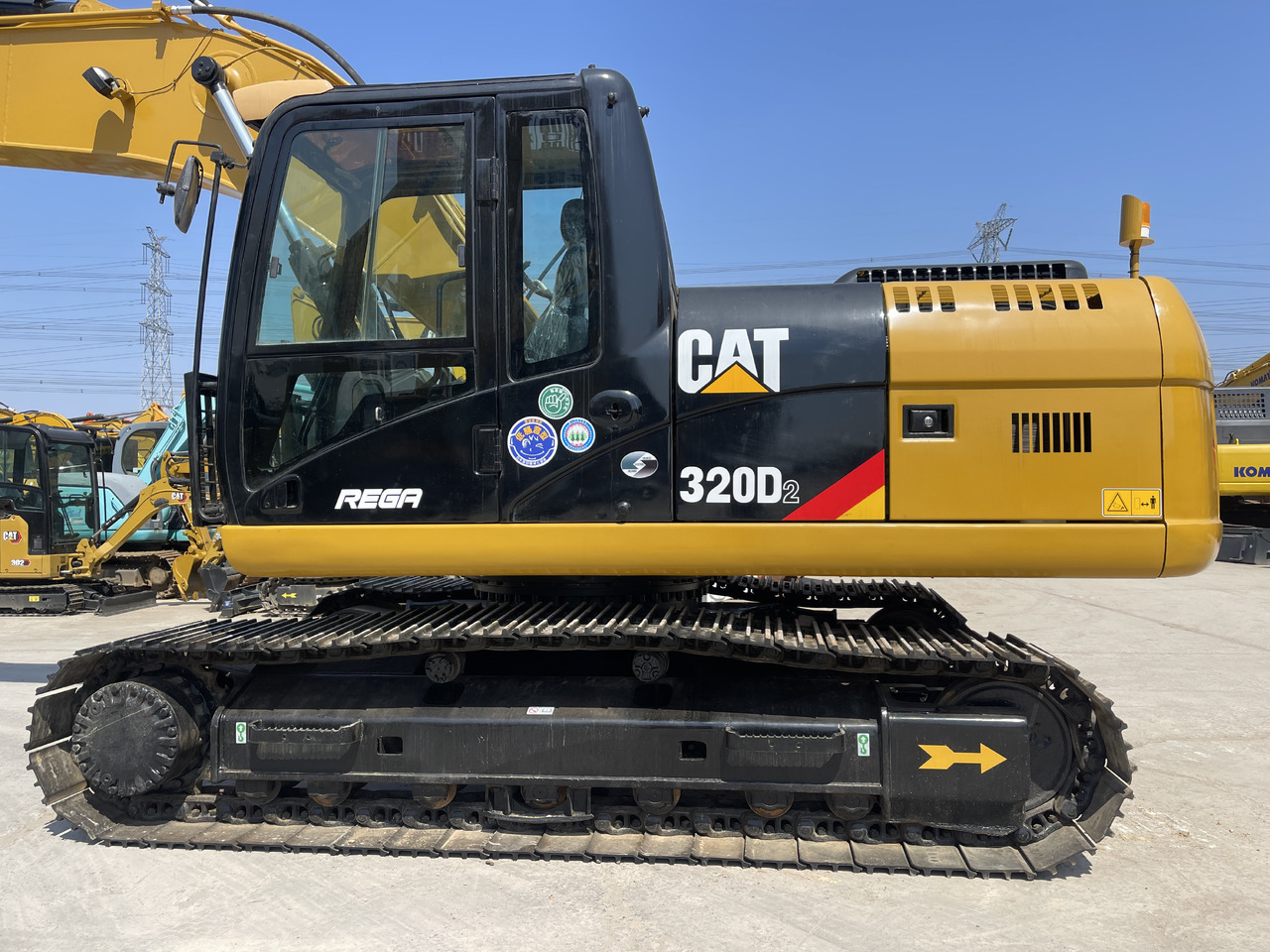CATERPILLAR 320D2 - Bager guseničar: slika 2 CATERPILLAR 320D2 - Bager guseničar: slika 2