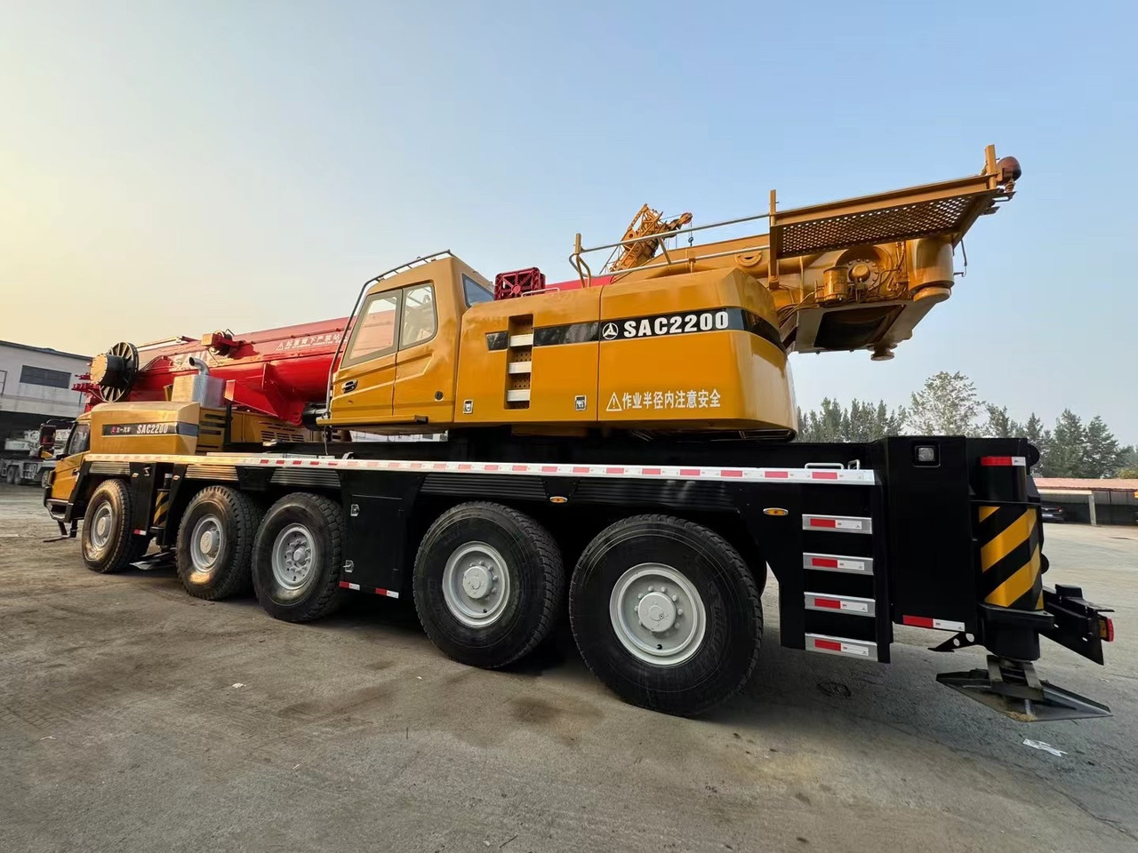 SANY SAC220 200TON 220 ton Truck CRANE all terrain crane - Autokran za sve terene: slika 3 SANY SAC220 200TON 220 ton Truck CRANE all terrain crane - Autokran za sve terene: slika 3