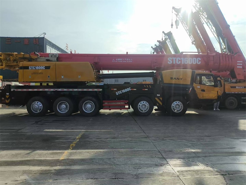 SANY STC1000 100Ton STC1300 130Ton Used Truck Crane - Pokretni kran: slika 4 SANY STC1000 100Ton STC1300 130Ton Used Truck Crane - Pokretni kran: slika 4