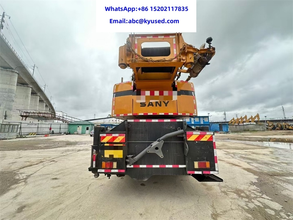 SANY STC1600 STC1300 STC1800 STC1000 100T 130T 160T 180TON CRANE - Pokretni kran: slika 5 SANY STC1600 STC1300 STC1800 STC1000 100T 130T 160T 180TON CRANE - Pokretni kran: slika 5