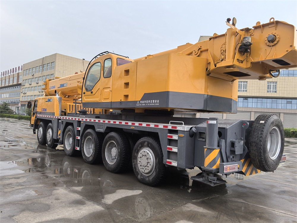 XCMG QY100K QY130K QY160K QAY200 QAY240 QAY300 QAY350 used truck crane - Pokretni kran: slika 4 XCMG QY100K QY130K QY160K QAY200 QAY240 QAY300 QAY350 used truck crane - Pokretni kran: slika 4