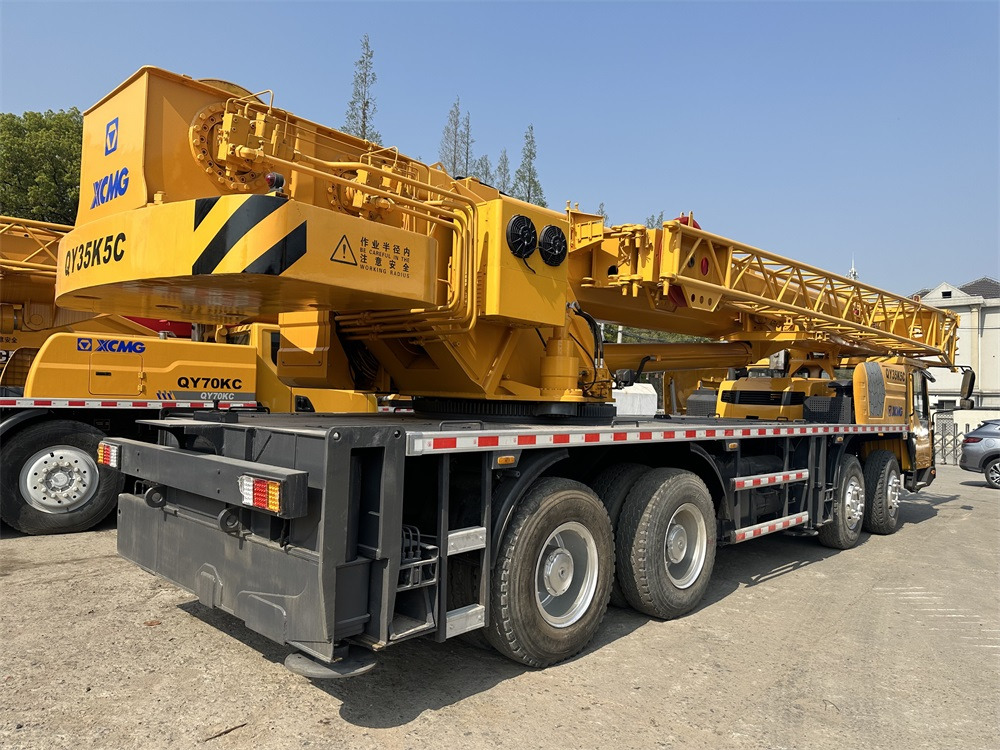 XCMG QY35K xct35l5 qy35k5c 35 ton truck crane - Pokretni kran: slika 3 XCMG QY35K xct35l5 qy35k5c 35 ton truck crane - Pokretni kran: slika 3