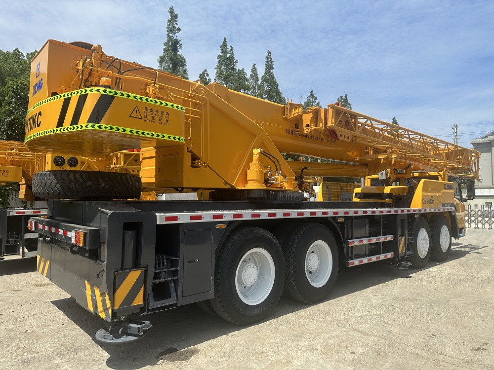 XCMG qy70kc xct75 qy75kc 75 ton truck crane - Pokretni kran: slika 4 XCMG qy70kc xct75 qy75kc 75 ton truck crane - Pokretni kran: slika 4