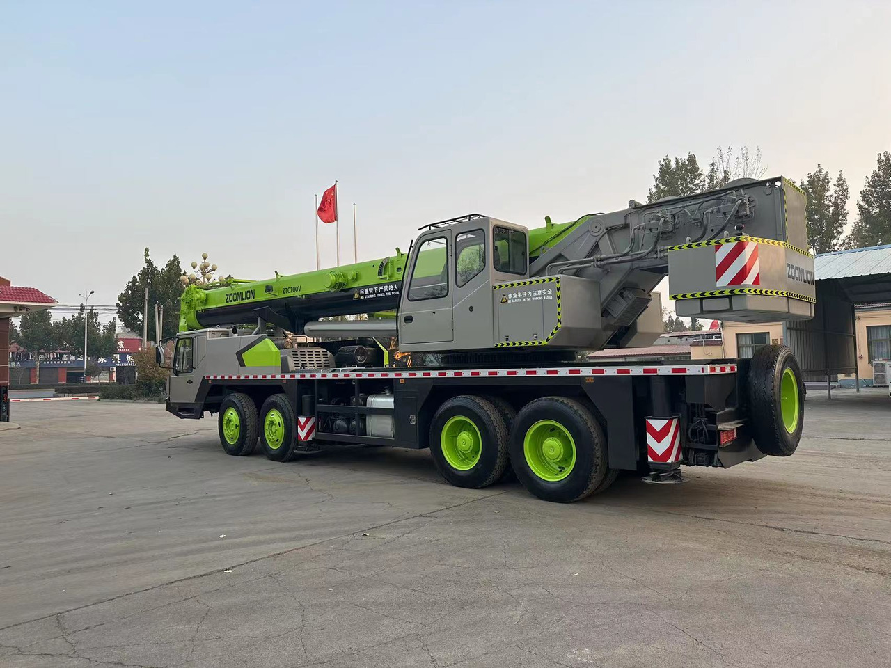 ZOOMLION QY70V ZTC700V 70 ton 50 ton 60 ton 80 ton 90 ton 100 ton truck crane - Pokretni kran: slika 2 ZOOMLION QY70V ZTC700V 70 ton 50 ton 60 ton 80 ton 90 ton 100 ton truck crane - Pokretni kran: slika 2