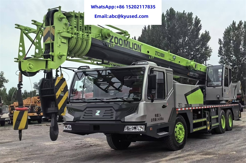ZOOMLION ZTC300V 30ton - Pokretni kran: slika 1 ZOOMLION ZTC300V 30ton - Pokretni kran: slika 1