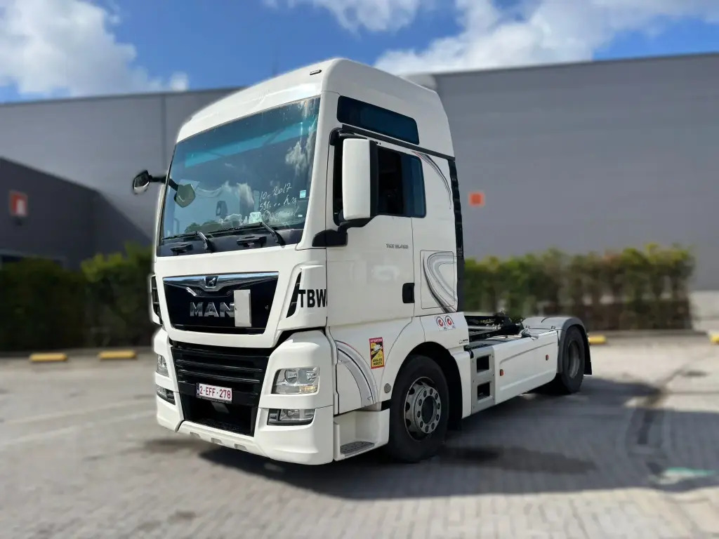 MAN TGX 18.460 XXL - Tegljač: slika 1 MAN TGX 18.460 XXL - Tegljač: slika 1