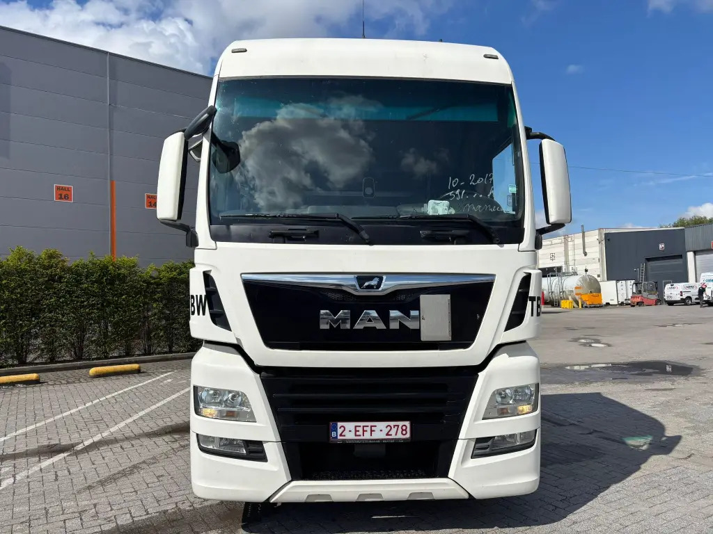 MAN TGX 18.460 XXL - Tegljač: slika 2 MAN TGX 18.460 XXL - Tegljač: slika 2