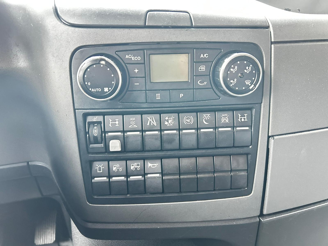 MAN TGL - Kamion za prevoz automobila: slika 5 MAN TGL - Kamion za prevoz automobila: slika 5