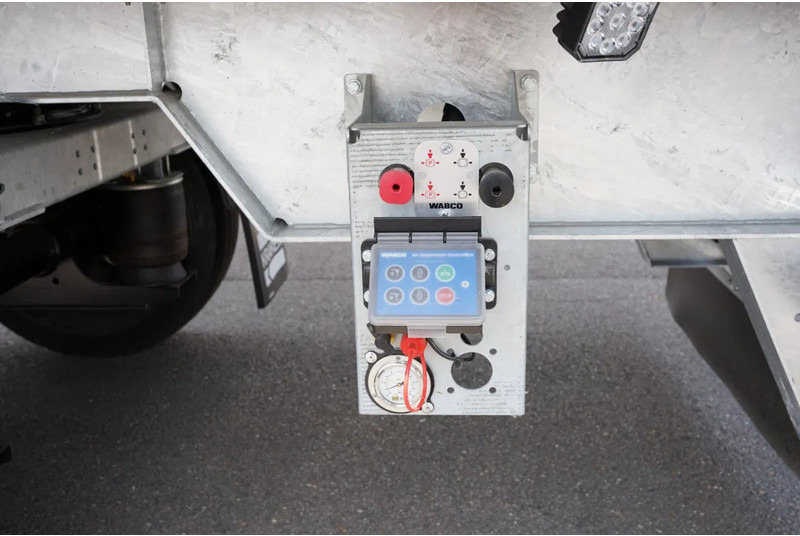 Kraker K-Force Steered - Poluprikolica sa pokretnim podom: slika 4 Kraker K-Force Steered - Poluprikolica sa pokretnim podom: slika 4