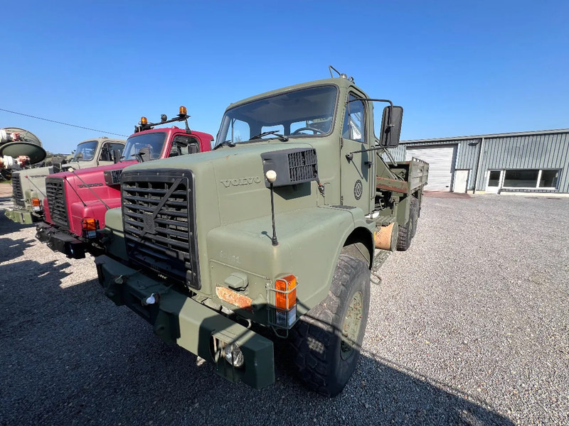 Volvo N 10 6X6 - FASSI 8TM CRANE (4x in stock) - Kamion, Kamion sa dizalicom: slika 2 Volvo N 10 6X6 - FASSI 8TM CRANE (4x in stock) - Kamion, Kamion sa dizalicom: slika 2