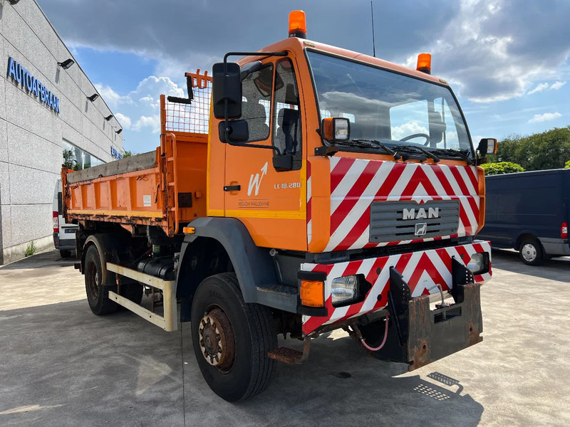 MAN LE 18.280 4x4 - Istovarivač: slika 4 MAN LE 18.280 4x4 - Istovarivač: slika 4