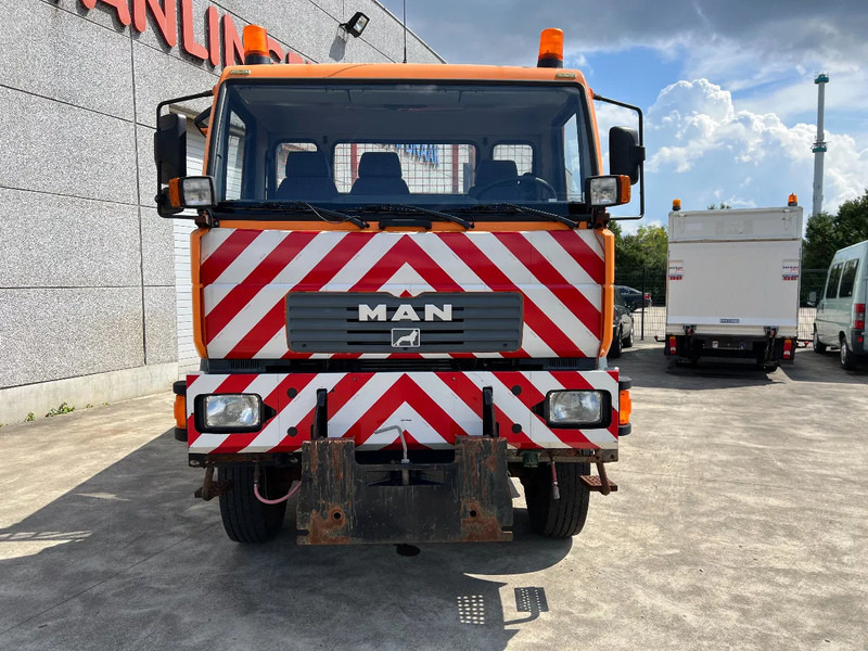 MAN LE 18.280 4x4 - Istovarivač: slika 3 MAN LE 18.280 4x4 - Istovarivač: slika 3