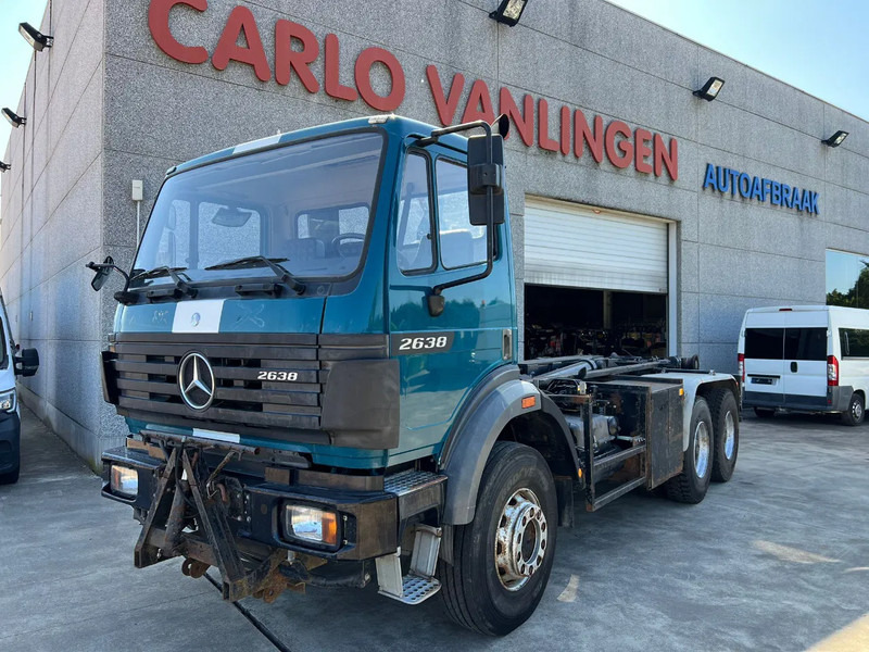 Mercedes-Benz SK 2638 V8 Ex-politie voertuig - Kamion sa hidrauličnom kukom: slika 1 Mercedes-Benz SK 2638 V8 Ex-politie voertuig - Kamion sa hidrauličnom kukom: slika 1