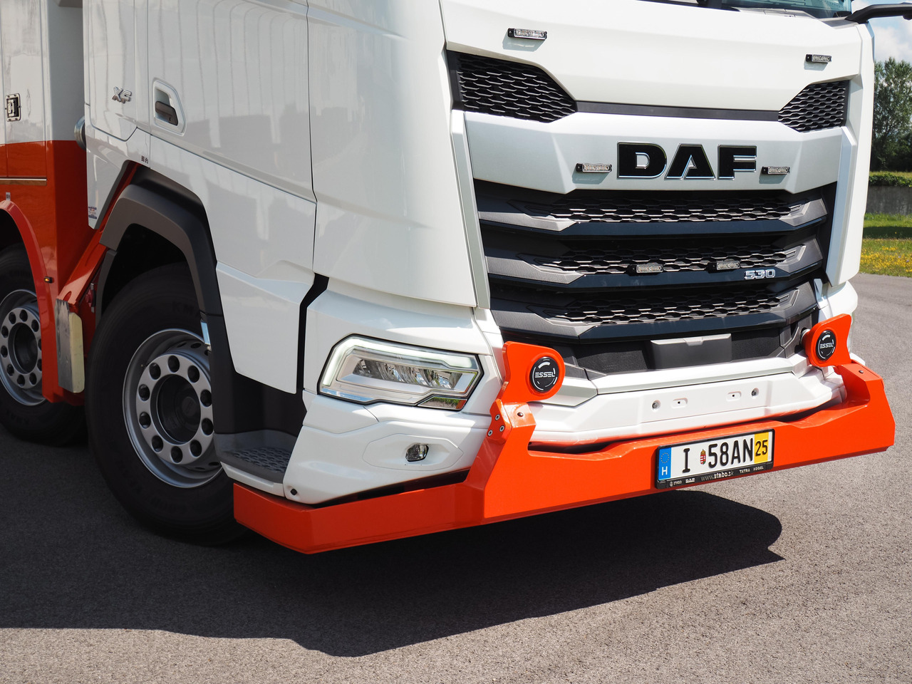 DAF530 FAD 8x4 T-REX 5- winches WHITE RHD - Šlep vozilo: slika 2 DAF530 FAD 8x4 T-REX 5- winches WHITE RHD - Šlep vozilo: slika 2
