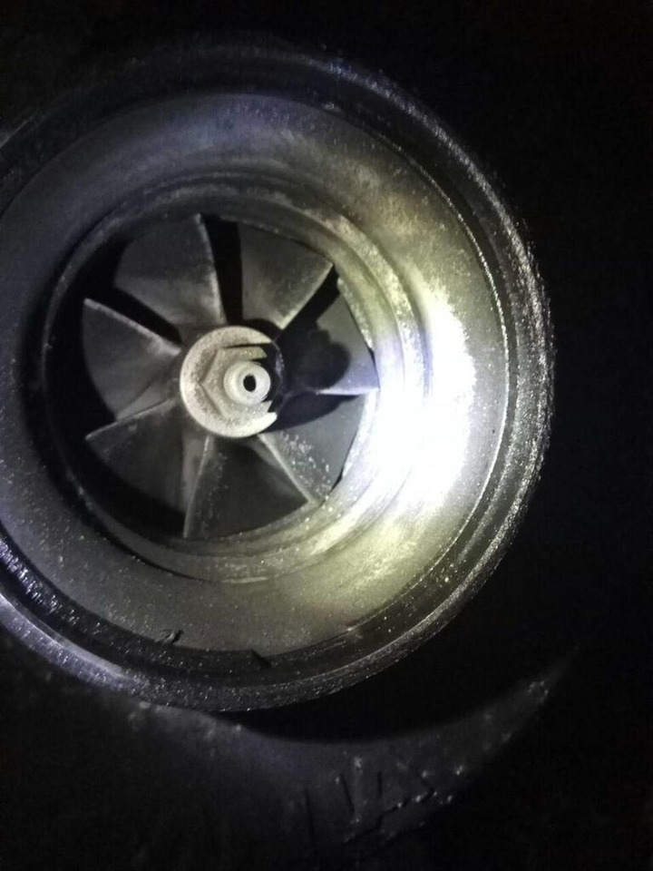 Scania DC1214 HPI Scania R 420 HPI E3 - Motor za Kamion: slika 4 Scania DC1214 HPI Scania R 420 HPI E3 - Motor za Kamion: slika 4