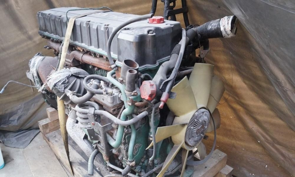 Volvo D12C Volvo FH 12 - Motor za Kamion: slika 1 Volvo D12C Volvo FH 12 - Motor za Kamion: slika 1