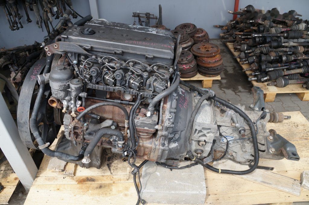 Mercedes-Benz OM 904 Mercedes-Benz ATEGO 4.2TDI 815 - Motor za Kamion: slika 1 Mercedes-Benz OM 904 Mercedes-Benz ATEGO 4.2TDI 815 - Motor za Kamion: slika 1