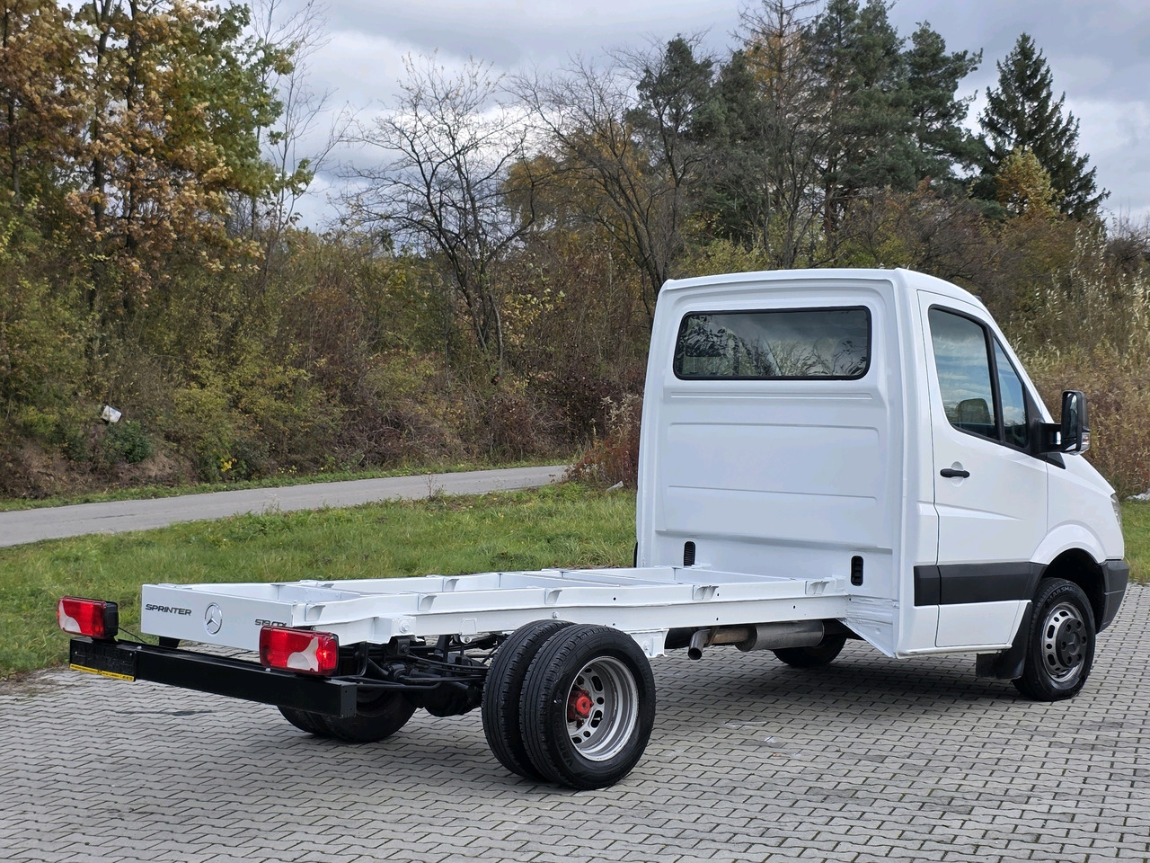 Mercedes-Benz Sprinter 519 CDI Rama /Wywrotka/Kiper 3.0 CDI ! Klima! - Dostavno vozilo istovarivač: slika 5 Mercedes-Benz Sprinter 519 CDI Rama /Wywrotka/Kiper 3.0 CDI ! Klima! - Dostavno vozilo istovarivač: slika 5