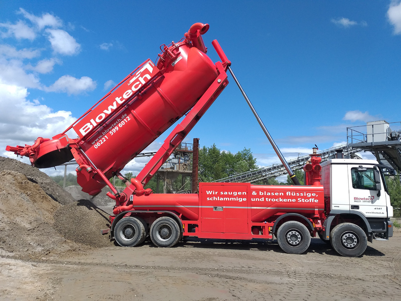 MERCEDES-BENZ Naaktgeboren Vacu-Press 8000 High-Lift V2A less km+hours! - Vakuumska cisterna: slika 2 MERCEDES-BENZ Naaktgeboren Vacu-Press 8000 High-Lift V2A less km+hours! - Vakuumska cisterna: slika 2