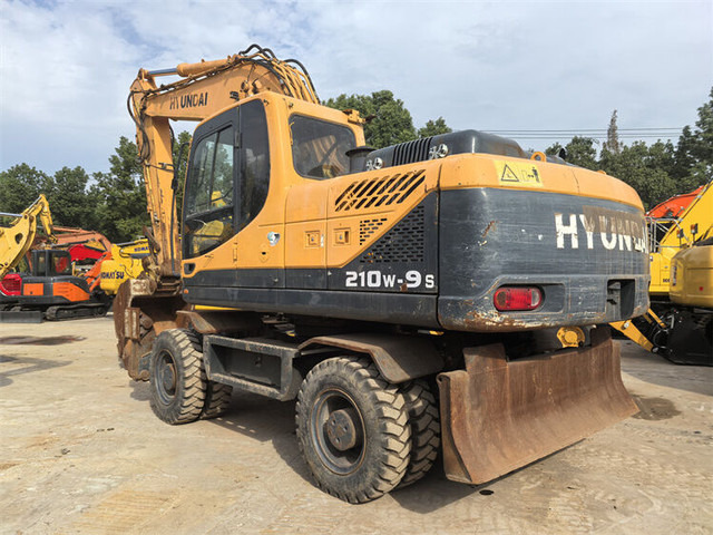 Hyundai R210W-9S - Bager točkaš: slika 3 Hyundai R210W-9S - Bager točkaš: slika 3