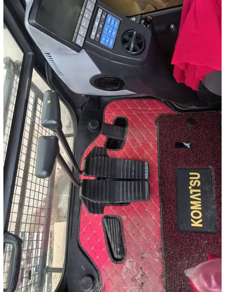 Bager guseničar Komatsu PC240LC-8: slika 13 Bager guseničar Komatsu PC240LC-8: slika 13